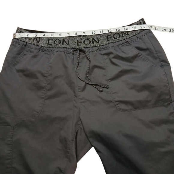 EON Maevn Gray Scrub Joggers - Picture 3 of 8